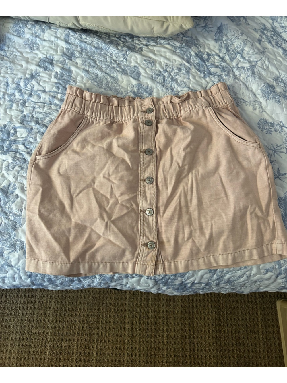 American Eagle Outfitters High-Waist Button Front Shorts in Light Tan